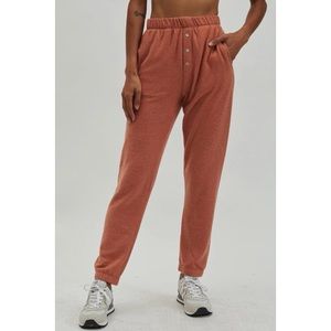 NWOT DONNI. Sweater Henley Sweatpant in Penny